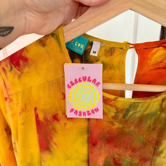 Chloe Cox Upcycled / Handmade Yellow Orange Tie Dye Silk Blouse- Size Medium NWT - Picture 6 of 6